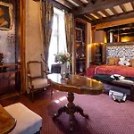 Hotel Chateau De Codignat