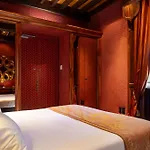 Chateau De Codignat Hotel *