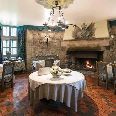 Hotel Chateau De Codignat