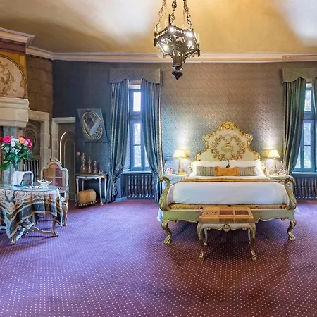 Chateau De Codignat Hotel