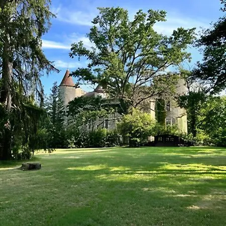 Chateau De Codignat Hotel *
