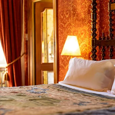 Отель Chateau De Codignat Lezoux