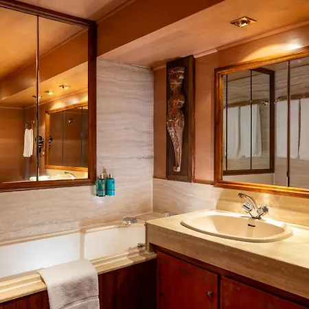 Hotel Chateau De Codignat