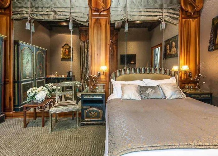 Отель Chateau De Codignat *