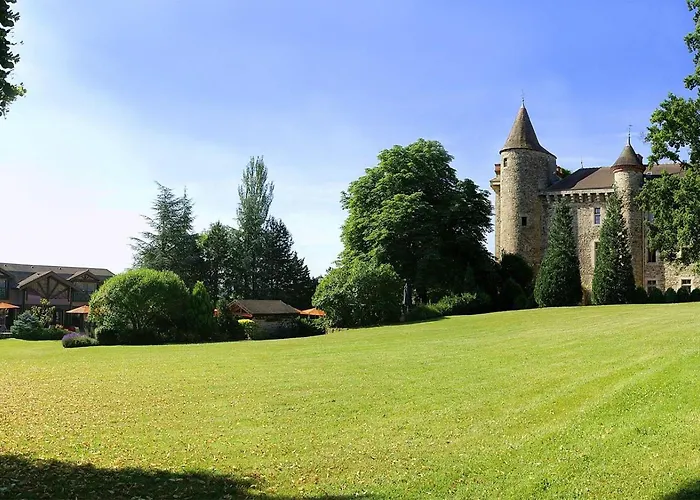 Chateau De Codignat Отель