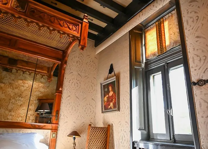 מלון Chateau De Codignat