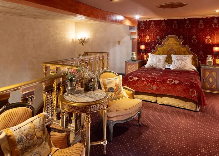 Отель Chateau De Codignat *