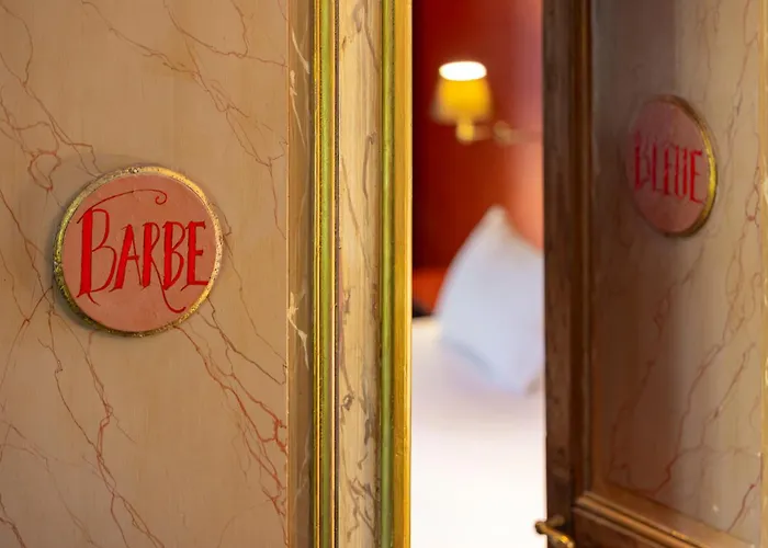 Отель Chateau De Codignat Lezoux