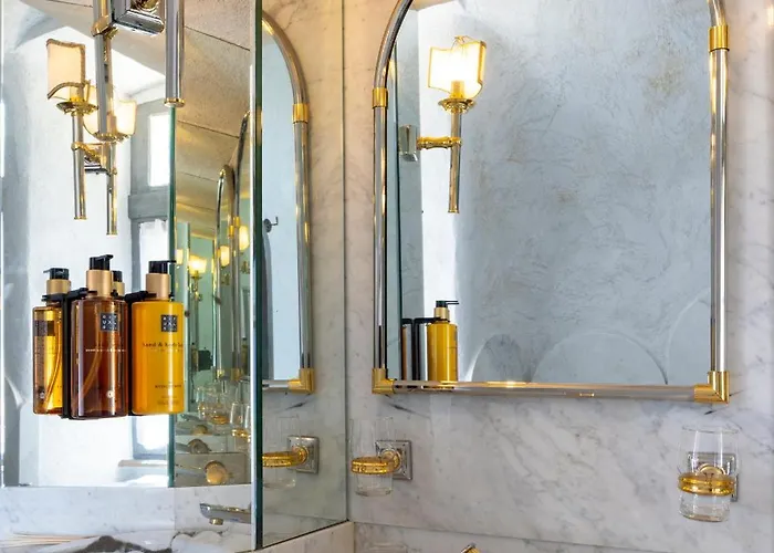 Chateau De Codignat Отель